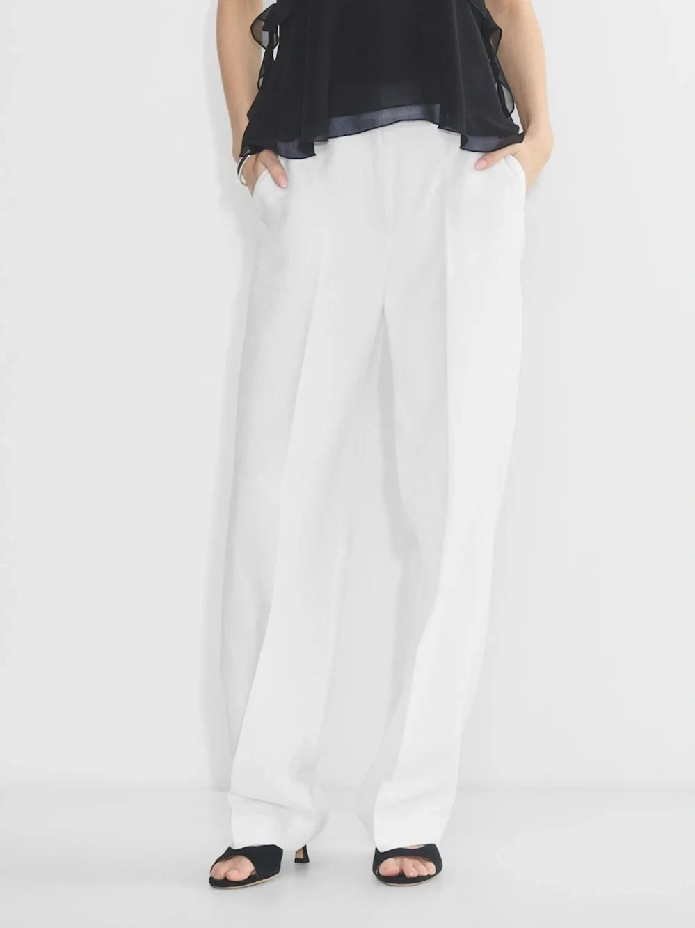 NWT Wilfred Aritzia Women’s The Limitless Pant- CruiseLinen